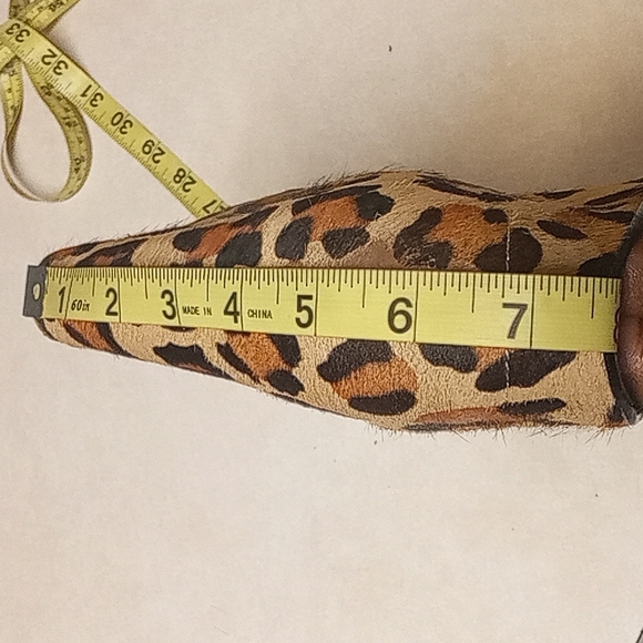 Steve Madden Leopard print booties size 7 1/2 - Picture 13 of 14